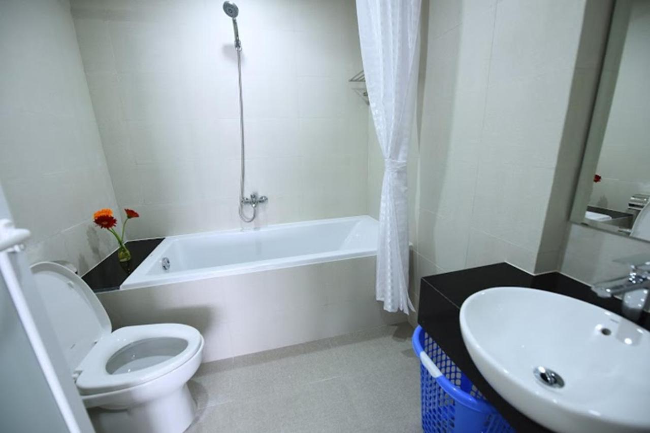 Granda Legend Apartment Hanoi Buitenkant foto