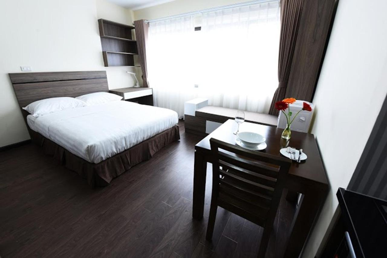 Granda Legend Apartment Hanoi Buitenkant foto